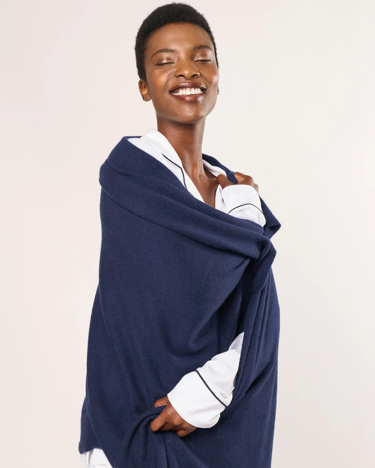 Classic Women's Cashmere Wrap -  Navy
