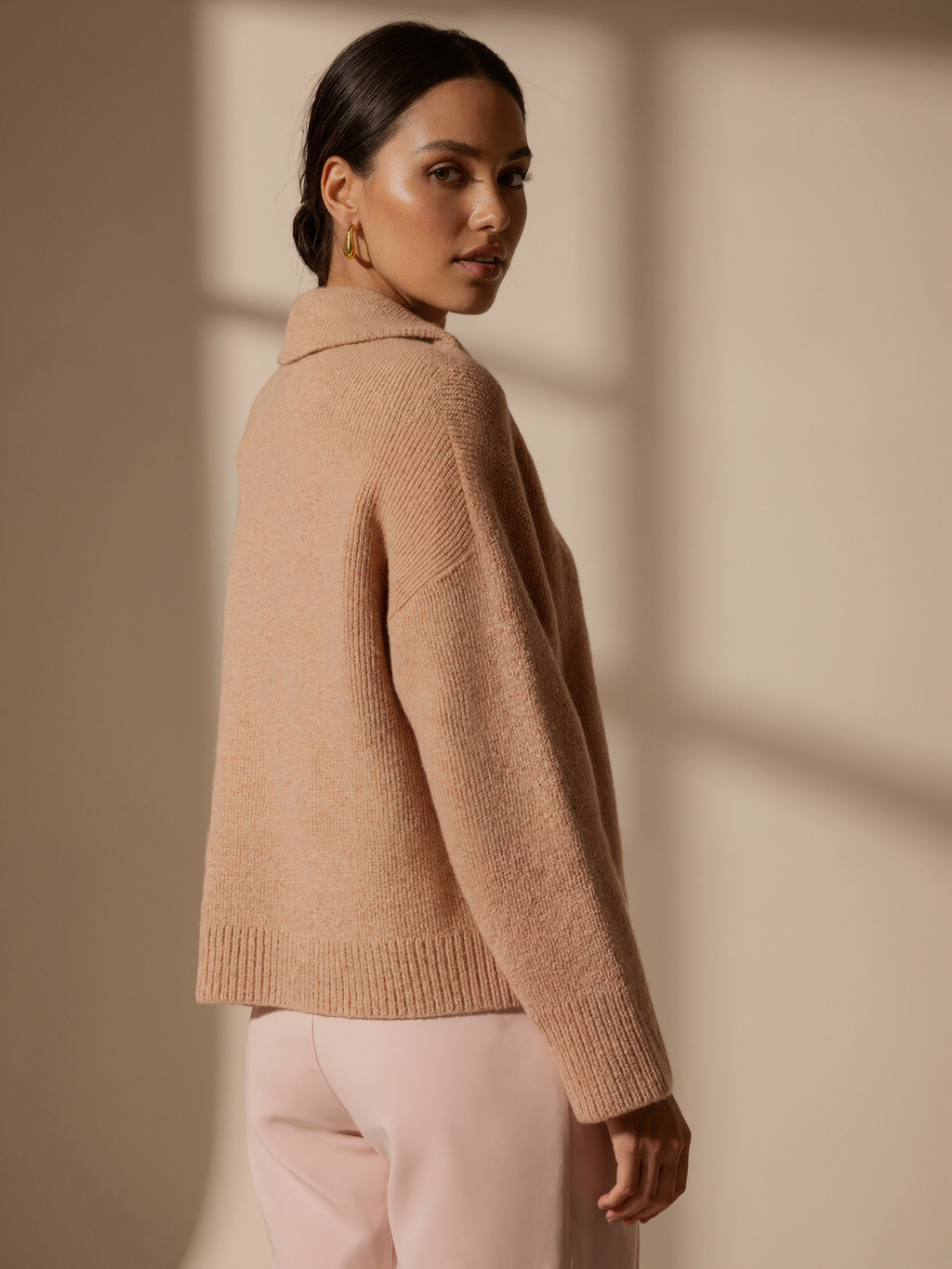 Refined Cashmere Camel V-Collar Knit
